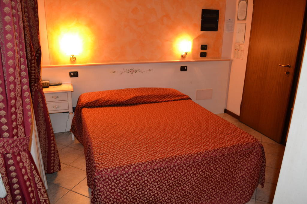 Albergo La Piana Ghedi Habitación foto
